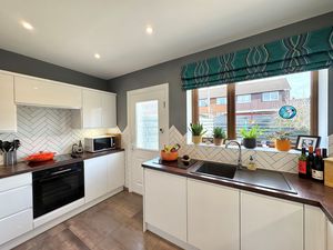 Photo 7- click for photo gallery